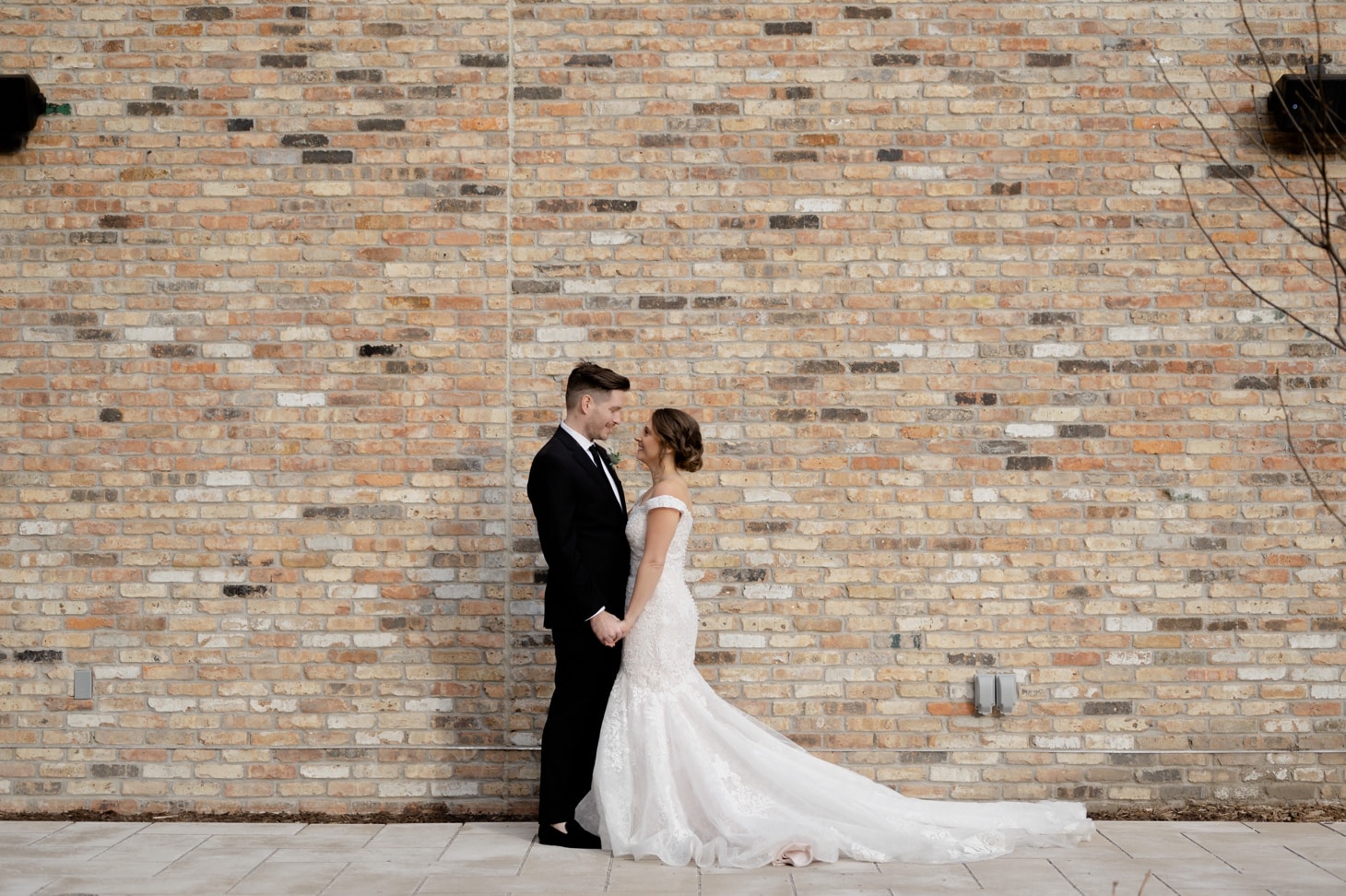 19 Des Moines wedding photographer