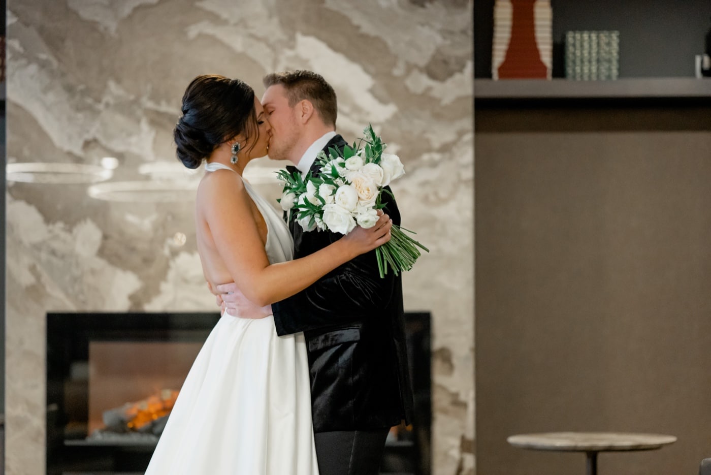 first look des moines iowa wedding photography