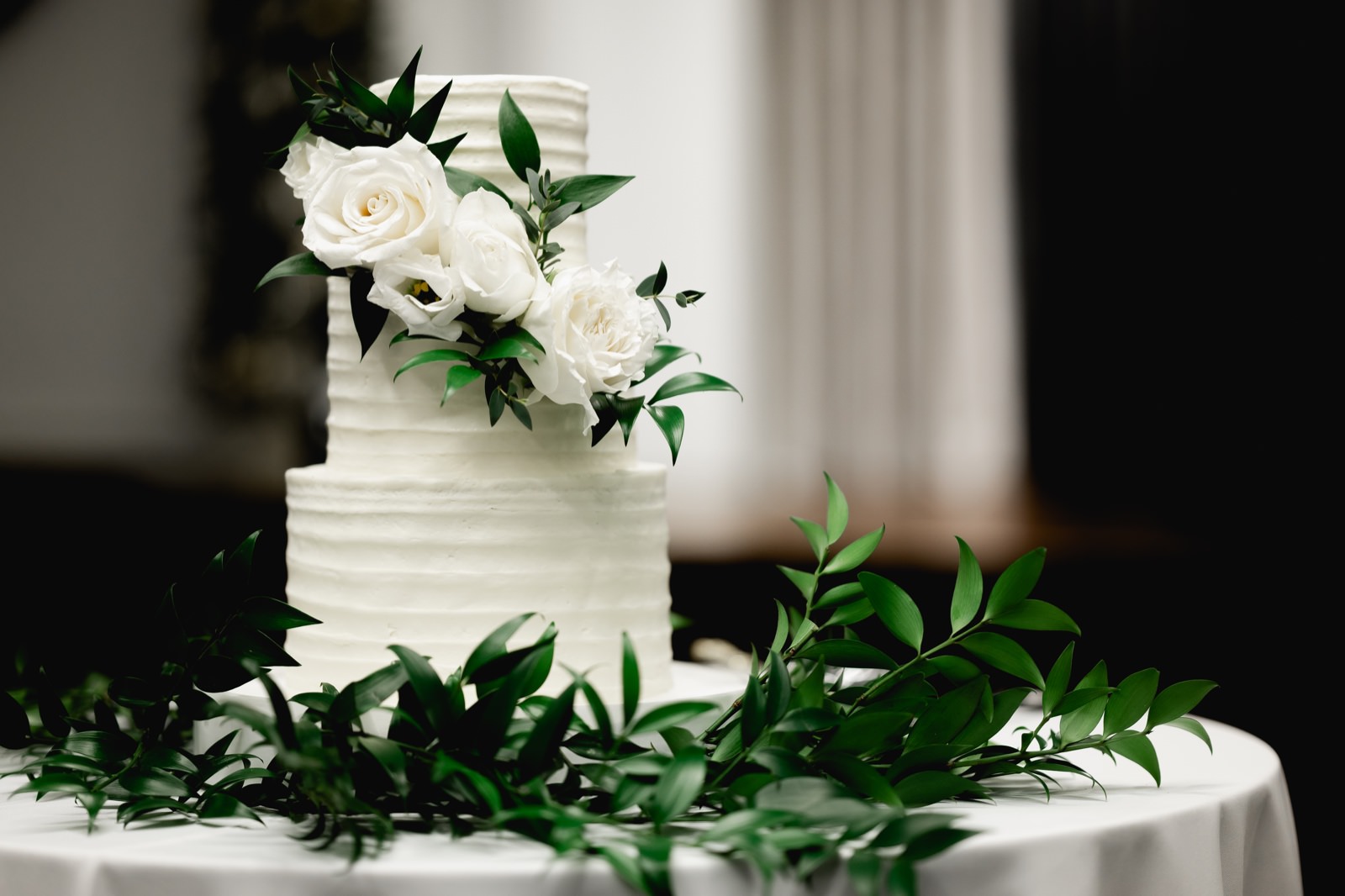 tea room wedding cake by cache