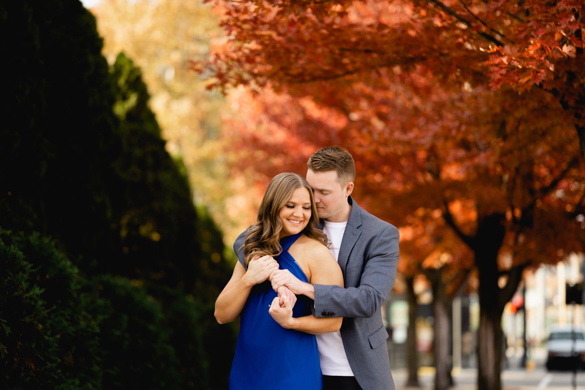 beautiful fall engagement photos in des moines iowa