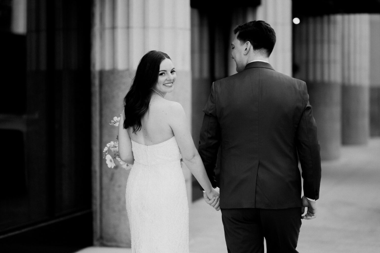 downtown des moines wedding photography