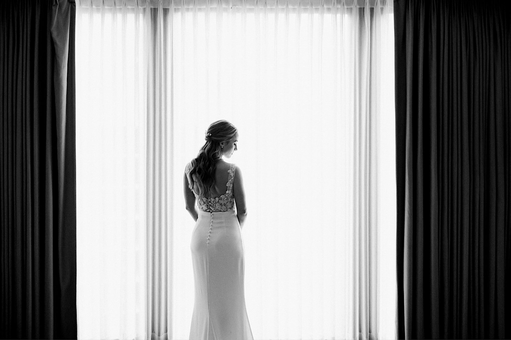 classic wedding photography at the Langham Chicago