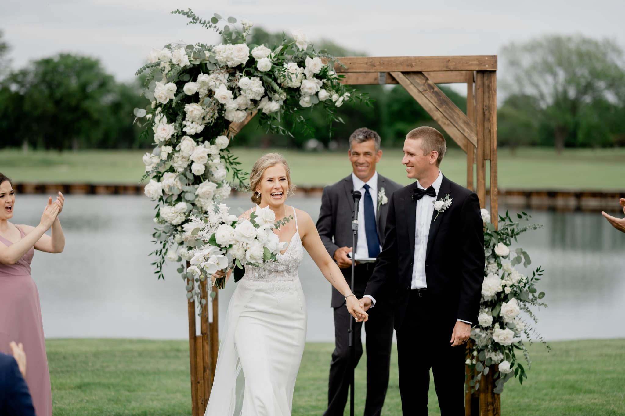 Des Moines Golf and Country Club wedding ceremony