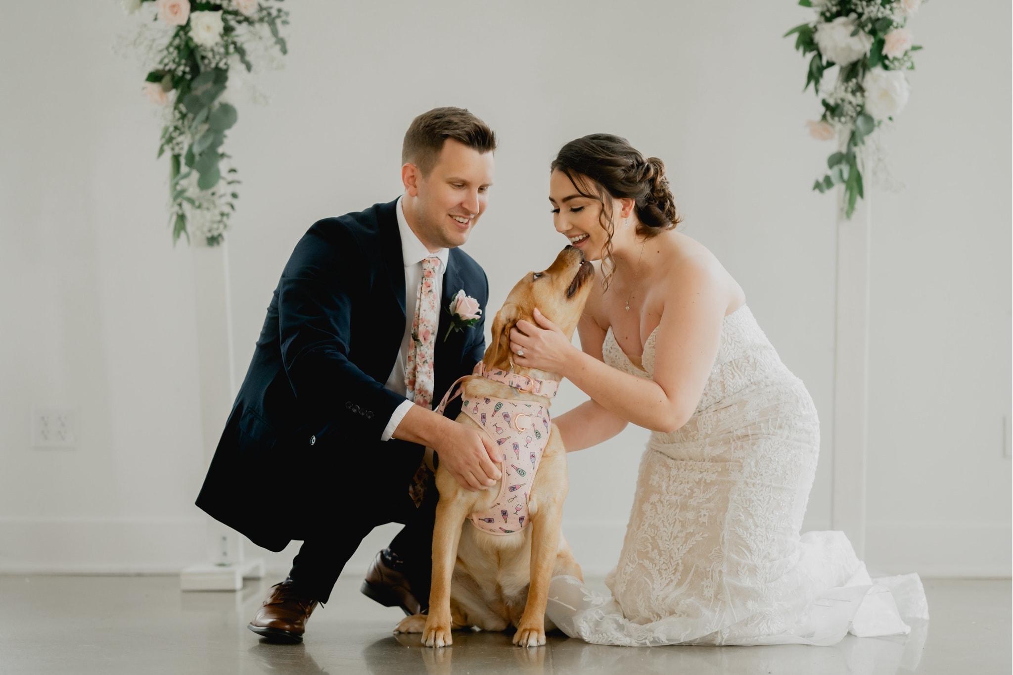 wedding day photos with pets